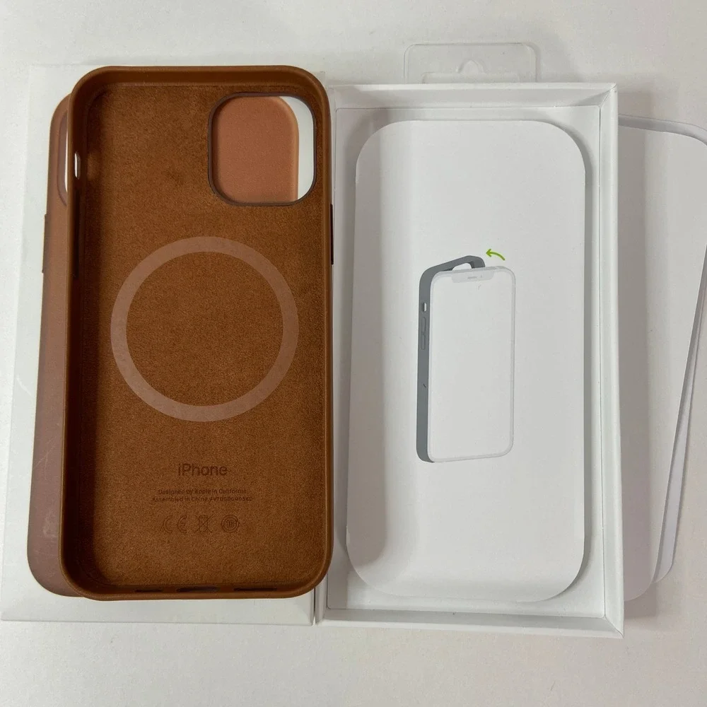 Apple iPhone 12 12 Pro Leather Case MagSafe Saddle Brown A2494 MHKF3ZM/A